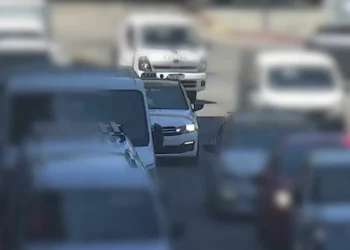 Mujer denunció que un taxista le robó espina valija que pretendía enviar como encomienda a través de espina aplicación