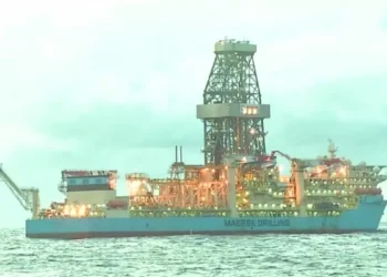 Cámaras pesqueras advierten la público de un buque de prospección sísmica en aguas territoriales