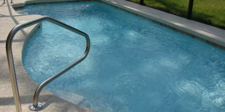 Madre e hijo son encontrados muertos en una piscina en San Clemente