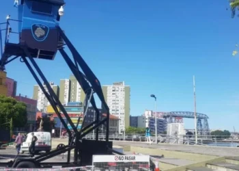 Un informe advierte sobre la falta de servicios e equipamiento en las comunas donde viven más niños