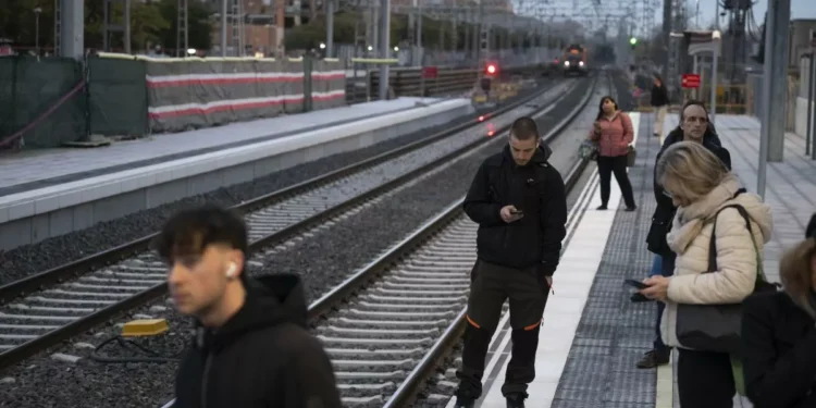 Trenes que rompen vidas a diario
