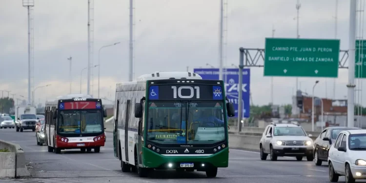 Qué líneas de colectivos funcionan hoy durante el paro ideal de la CGT