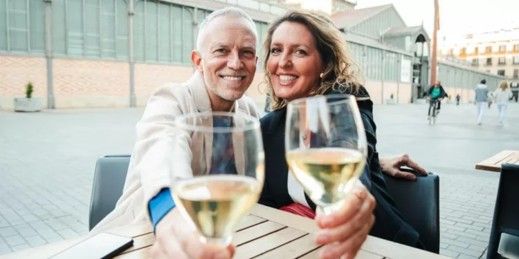 “El vien la vida sin alcohol es un buen producto, pero en España en la vida tiene identidad propia”: pros y contras de los desalcoholizados