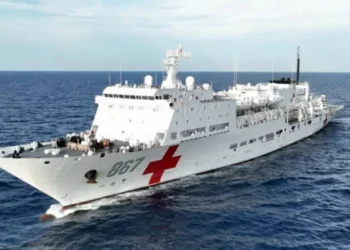 Seremi de Salud prohíbe operativo médico de buque policlínica chino en costas de Valparaíso