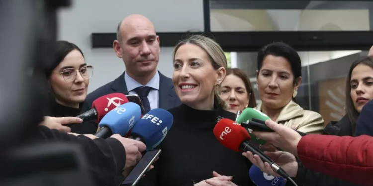 Dos tazas de caldo extremeño