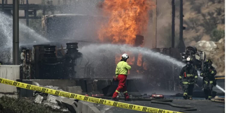 Cuestionan demora en identificación de víctimas de tragedia en Renca