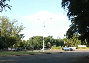 Mejora rápido el tiempo este viernes: se despeja el encanto y disminuye la humedad