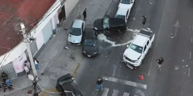 inconsiderado choque múltiple en Quilmes: siete autos involucrados y tres heridos por un conductor que cruzó el semáforo en rojo